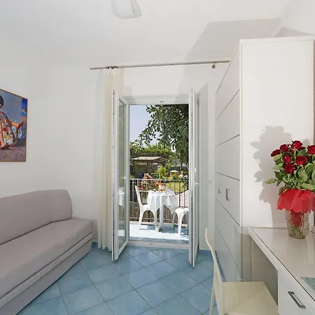 Konukevi In Bb - Ischia, 1 Relaxing Doubles With Sea View Imperamare Ischia