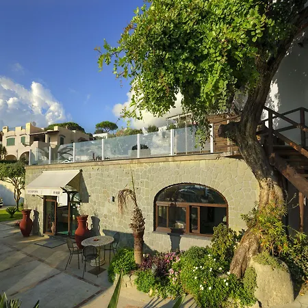 In Bb - Ischia, 1 Relaxing Doubles With Sea View Imperamare Ischia